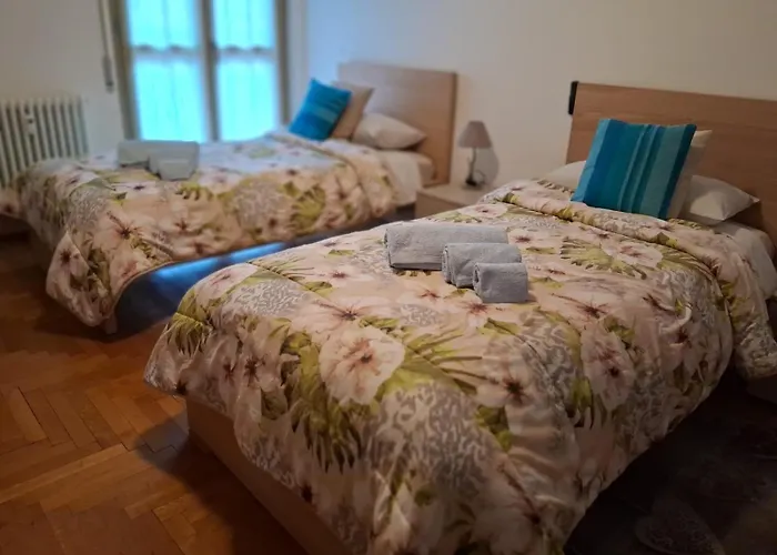 Lario Promenade: Family Friendly Apartment In Como